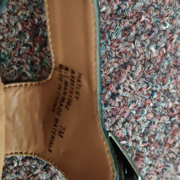 Sandals - Picture 4 of 5